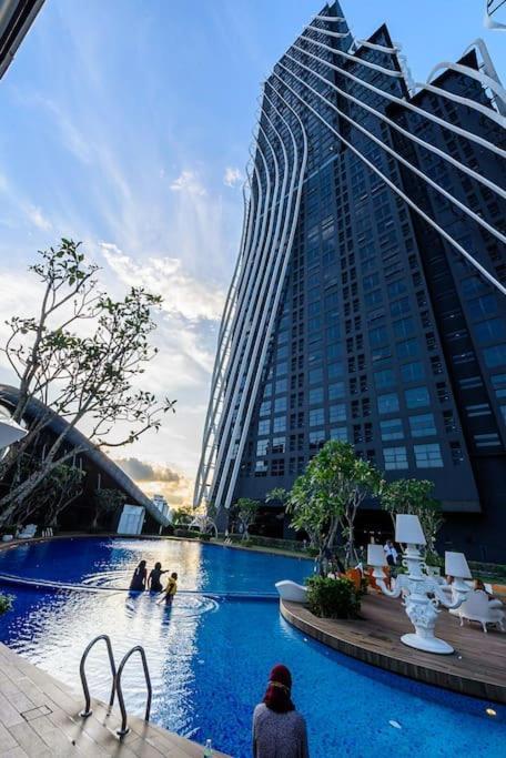 Arte Mont Kiara Kl Tower View Elegant Netflix 6pax * Kuala Lumpur