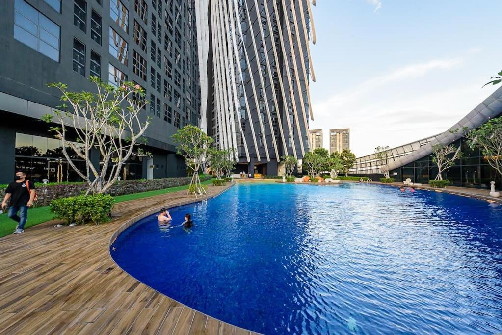 Pangsapuri Arte Mont Kiara Kl Tower View Elegant Netflix 6pax
